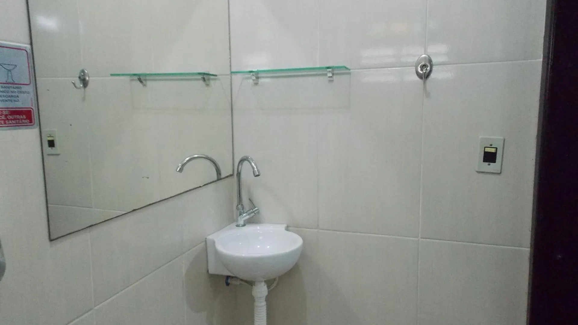 Quarto em Acomodações Particulares Suítes da Natasha Arraial do Cabo